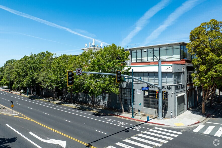 More Photos Of 4053 Harlan St, Emeryville Apartments For Sale