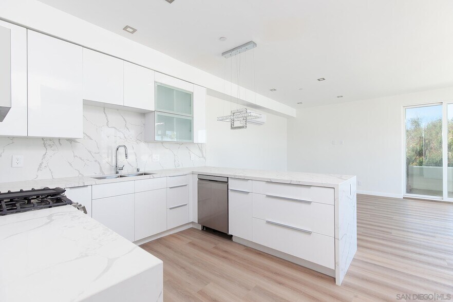 More Photos Of 2158 & 2166 Abbott st, San Diego Apartments For Sale