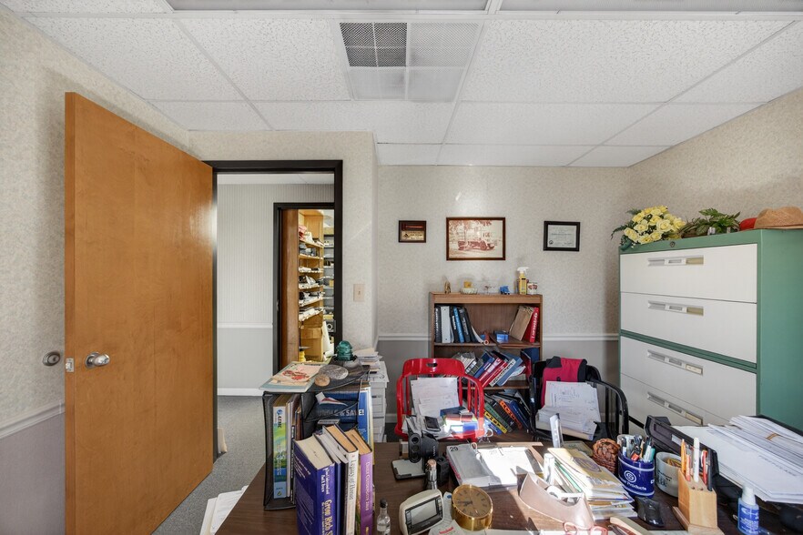 More Photos Of 6193 US Highway 220, Madison Flex For Sale