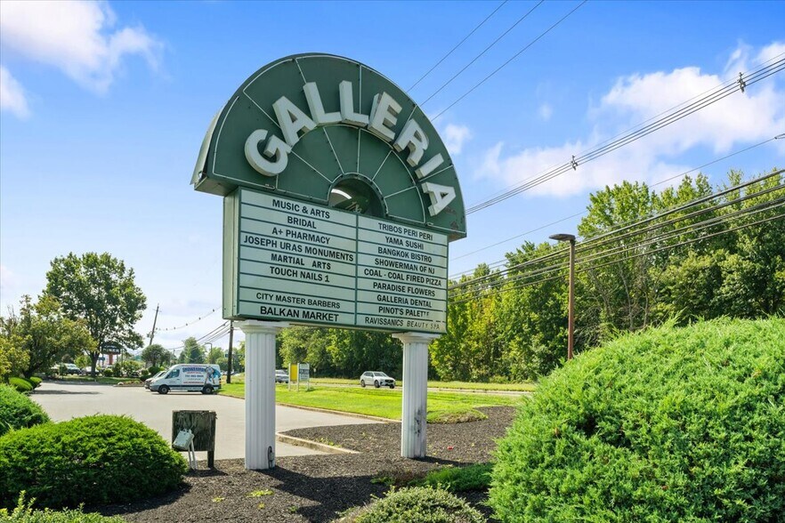 More Photos Of 100 US Highway 9, Manalapan Township Restaurant For Sale