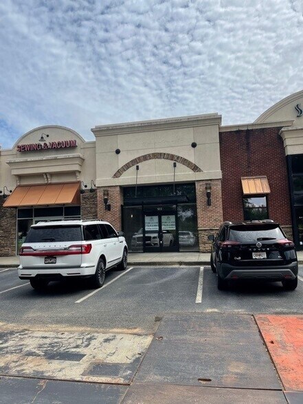 More Photos Of 6601-6603 Sugarloaf Pky, Duluth Storefront For Lease