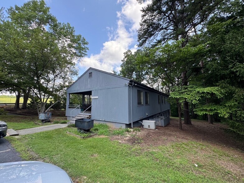 More Photos Of 3343 Mineral Dr, Earlysville Medical For Lease