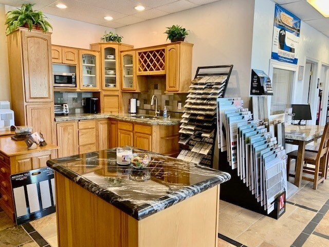 More Photos Of 2415 E Empire St, Cortez Storefront Retail Office For Sale