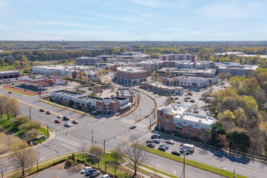 More Photos Of 2015 Ayrsley Town Blvd, Charlotte Unknown For Lease