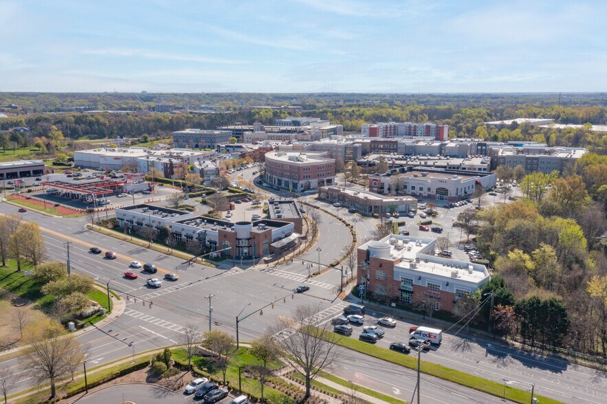 More Photos Of 9336 Kings Parade Blvd, Charlotte Apartments For Lease