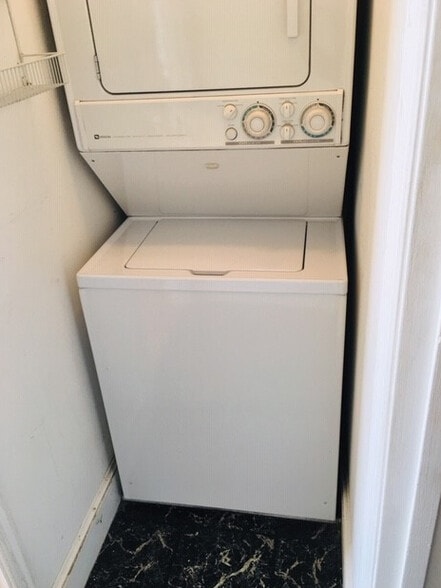 More Photos Of 14 S 15th St, Richmond Storefront Retail Residential For Sale