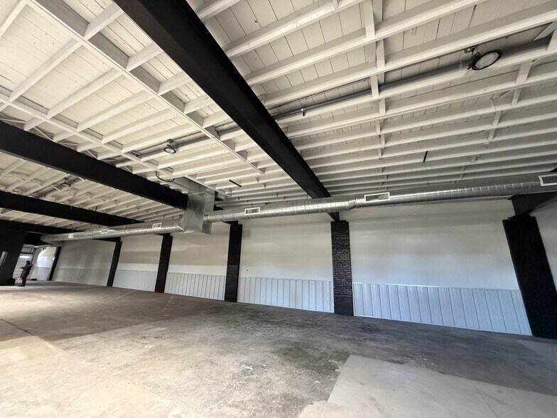 More Photos Of 1902 S Harrison St, Fort Wayne Warehouse For Sale