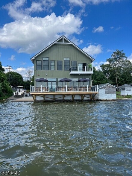 More Photos Of 97 Sand Shore Rd, Budd Lake Restaurant For Sale