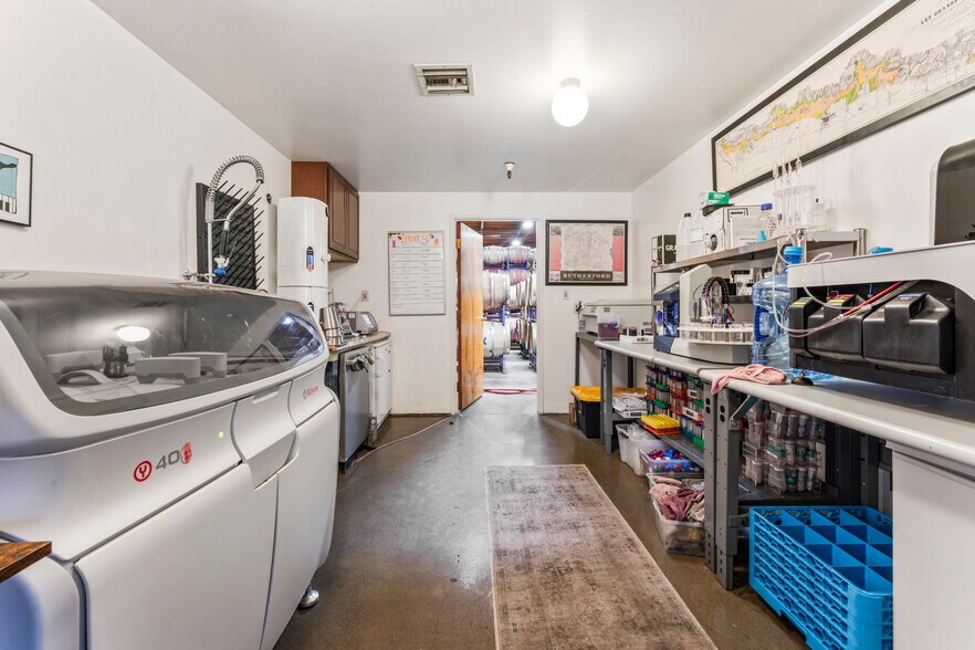 More Photos Of 962 Kaiser Rd, Napa Warehouse For Sale