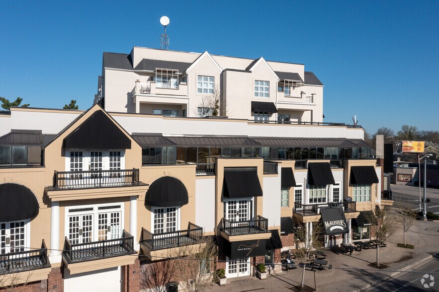 More Photos Of 836-838 E Euclid Ave, Lexington Office For Lease