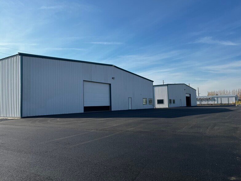 More Photos Of 7750 Randolph Rd NE, Moses Lake Distribution For Lease