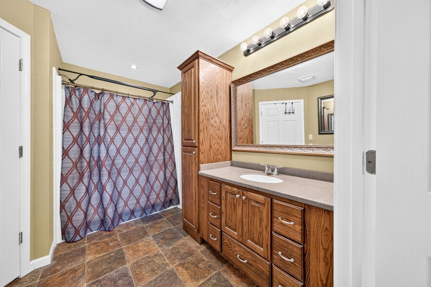 More Photos Of 105 Foothills Rd, Pikeville Multifamily For Sale