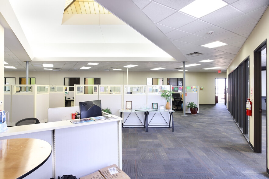 More Photos Of 5404 Wurzbach Rd, San Antonio Office For Sale