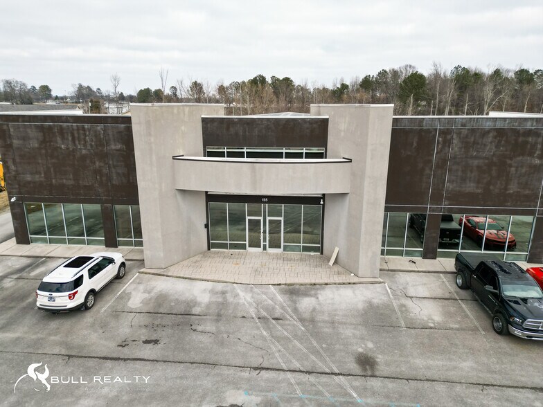 More Photos Of 155 Hunt Dr, Rossville Warehouse For Sale