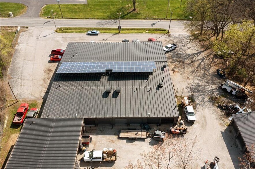 More Photos Of 3709 Pickett Rd, Saint Joseph Auto Repair For Sale