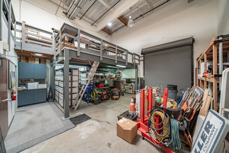 More Photos Of 1382 Valencia Ave, Tustin Research And Development For Lease