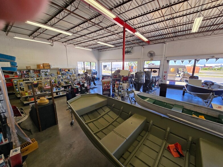 More Photos Of 709 W Main St, Crisfield General Retail For Sale