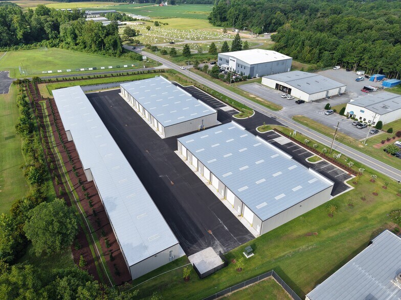 More Photos Of 4771 Reedy Branch Rd, Winterville Warehouse For Lease