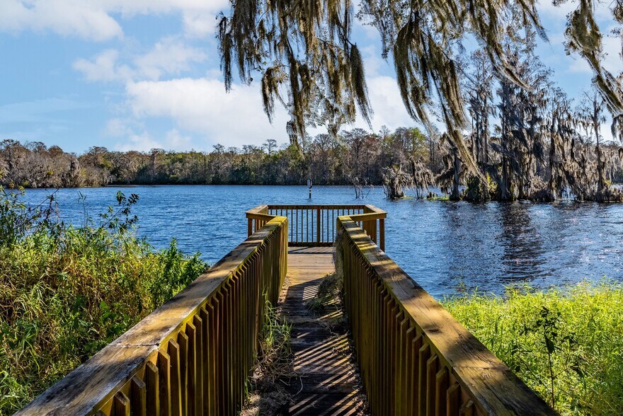 More Photos Of 5659 Del Prado Dr, Tampa Apartments For Sale