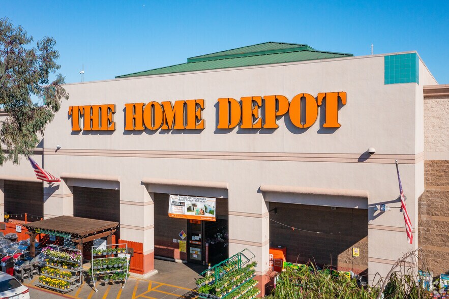 More Photos Of 2150-2172 E Willow St, Signal Hill Unknown For Lease