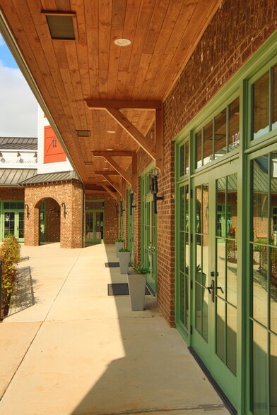 More Photos Of 408 Atlanta St, Roswell Unknown For Lease