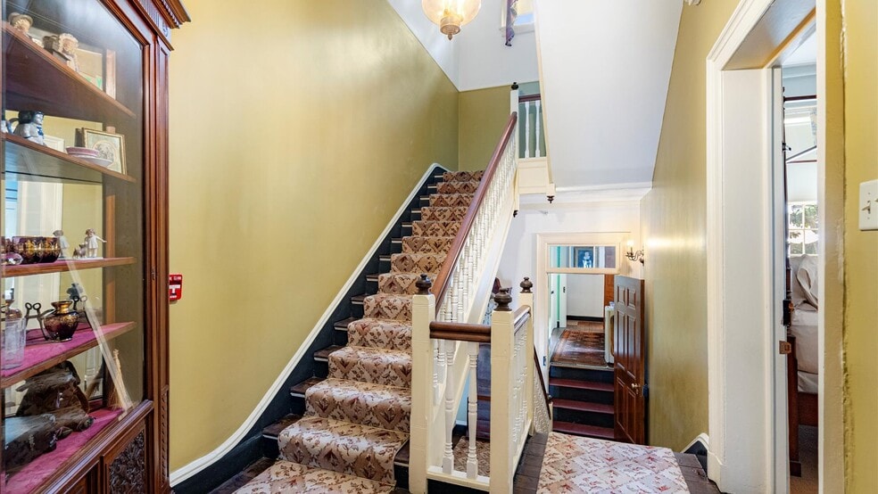 More Photos Of 637 Washington Blvd, Baltimore Hospitality For Sale