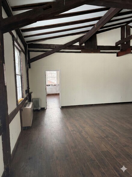 More Photos Of 2330 State Route 32, New Windsor Township Office For Lease