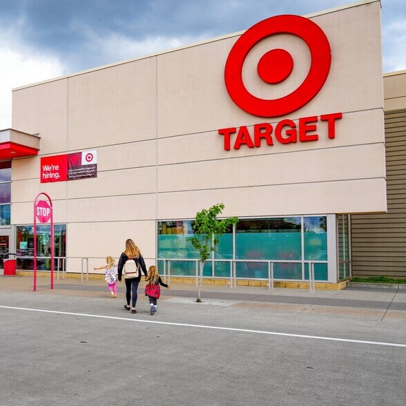 Primary Photo Of 1400-1772 N Jantzen Beach Dr, Portland Unknown For Lease