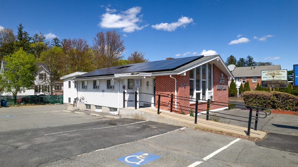 Primary Photo Of 599-601 Pleasant St, Brockton Office For Sale