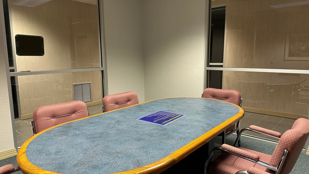 More Photos Of N922 Tower View Dr, Greenville Coworking Space