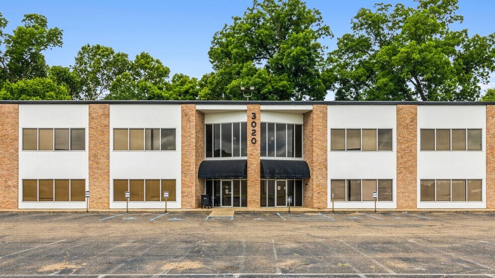 More Photos Of 3020 Knight St, Shreveport Loft Creative Space For Sale
