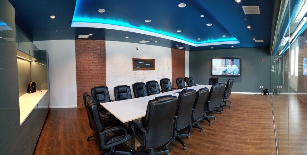 More Photos Of 934 Central St, Kansas City Office For Lease