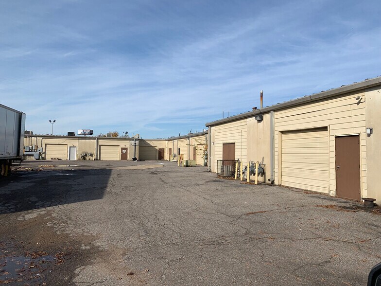 More Photos Of 4275 Winchester Rd, Memphis Light Distribution For Lease