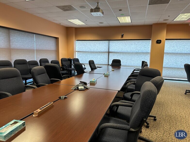 More Photos Of 295 Barnes Blvd, Rockledge Office For Lease