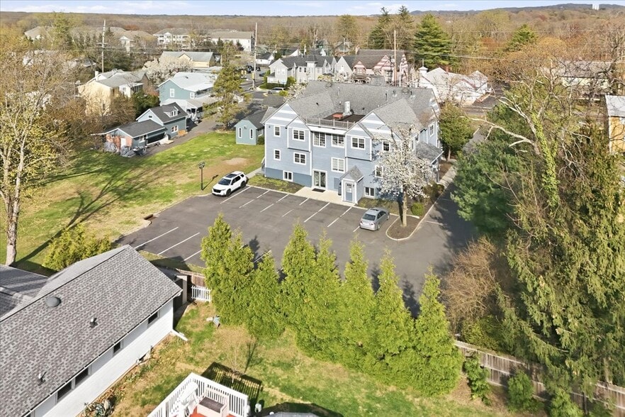 More Photos Of 96 Freneau Ave, Matawan Office For Sale