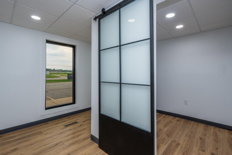 More Photos Of 3830-3824-M-139 Saint Joseph, MI 49085, Saint Joseph Medical For Sale