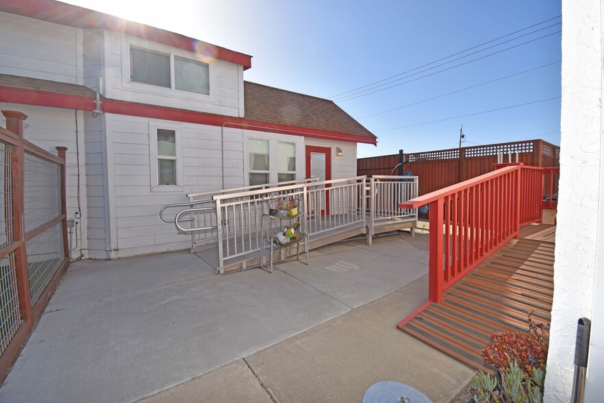 More Photos Of 38 East St, Hollister Medical For Sale