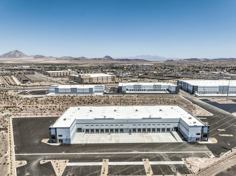 More Photos Of 691 W Warm Springs Rd, Henderson Unknown For Lease