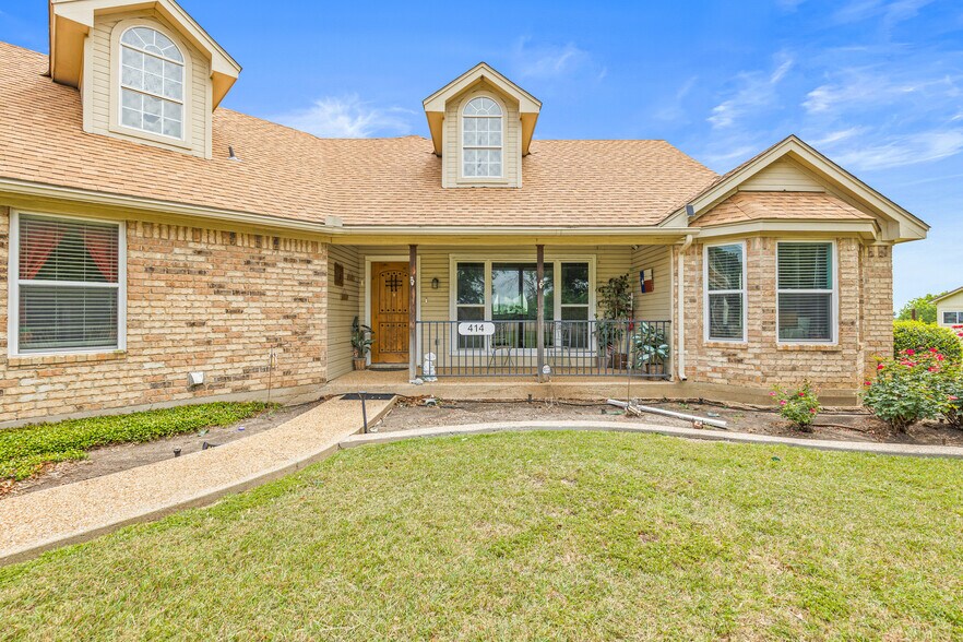 More Photos Of 414 County Road 437, Eddy Service For Sale