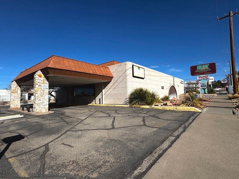 More Photos Of 299 Shadow Mountain Dr, El Paso Medical For Sale