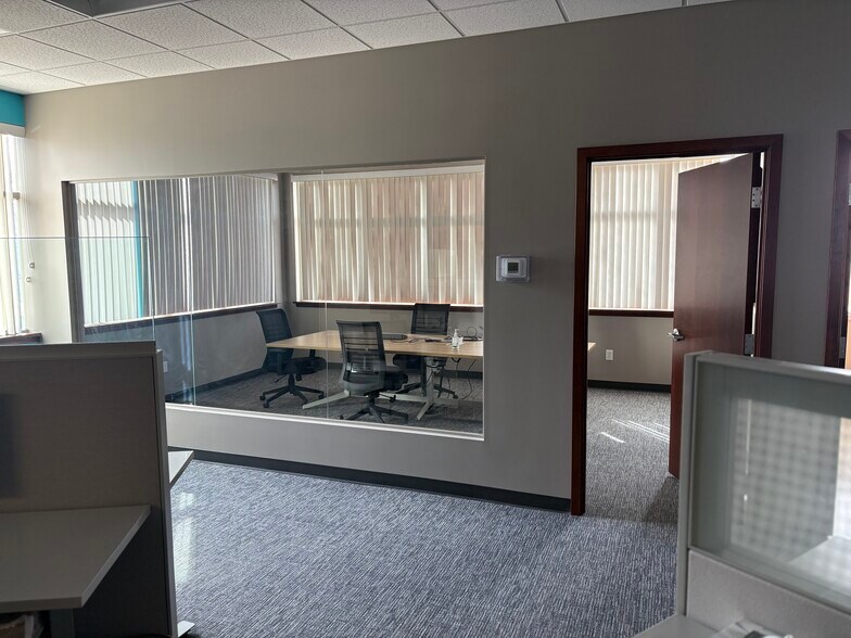 More Photos Of 3557 W 9800 S, South Jordan Office For Sale