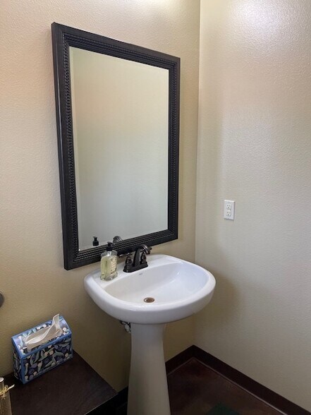 More Photos Of 612 State Highway 3, League City Freestanding For Sale