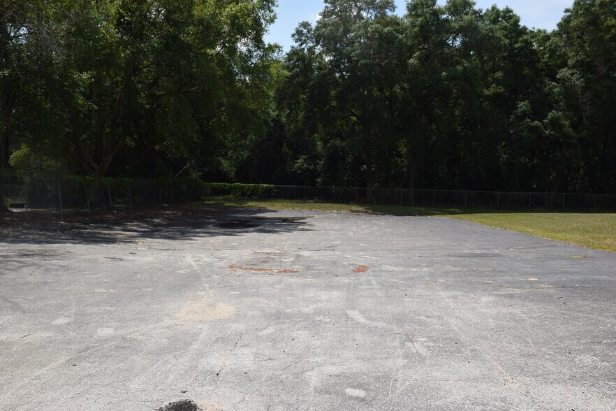 More Photos Of 5500 SW 6th Pl, Ocala Manufacturing For Sale