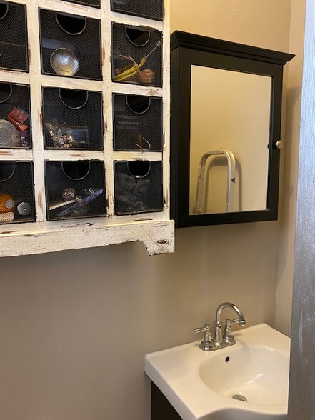 More Photos Of 107 Bowers St, Jersey City Storefront Retail Residential For Sale