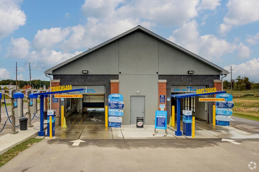 More Photos Of 3507 W Highland Rd, Milford Freestanding For Sale