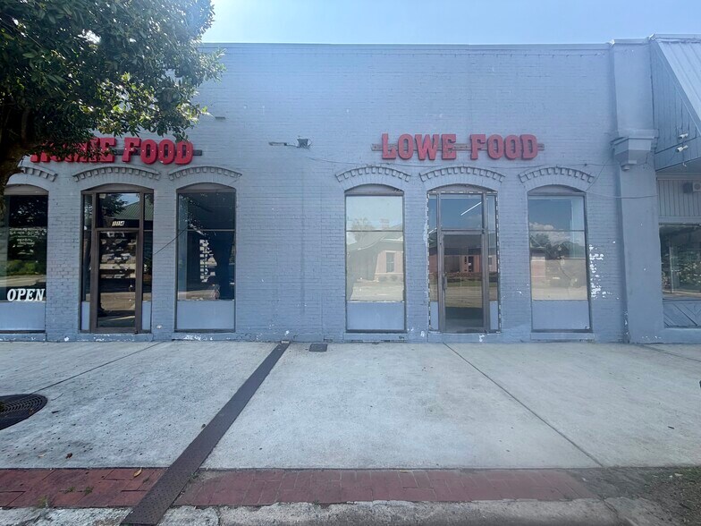 More Photos Of 110 Lowe St, Fort Valley General Retail For Sale