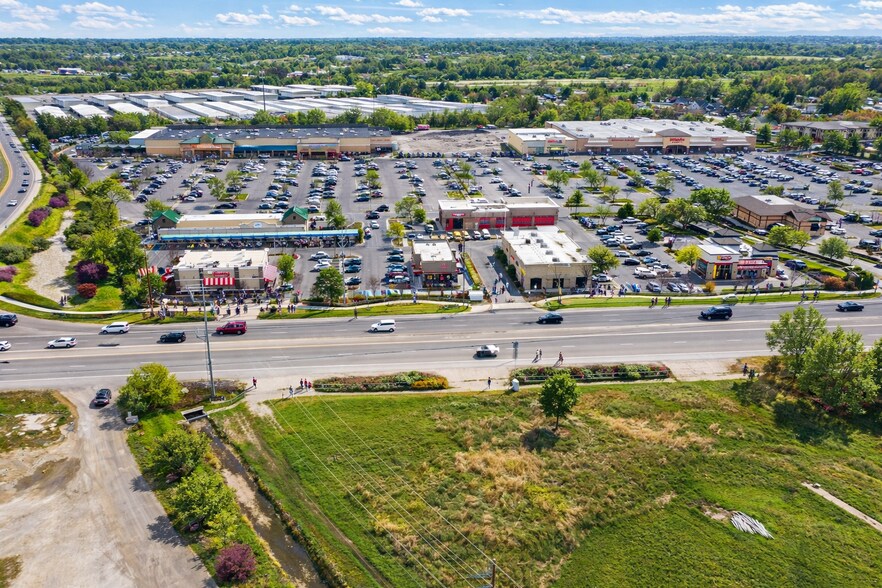 More Photos Of 3004 E State St, Eagle Freestanding For Lease