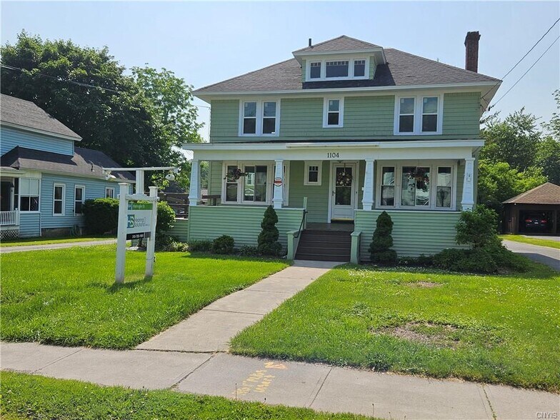 More Photos Of 1104 Washington St, Watertown Office For Sale