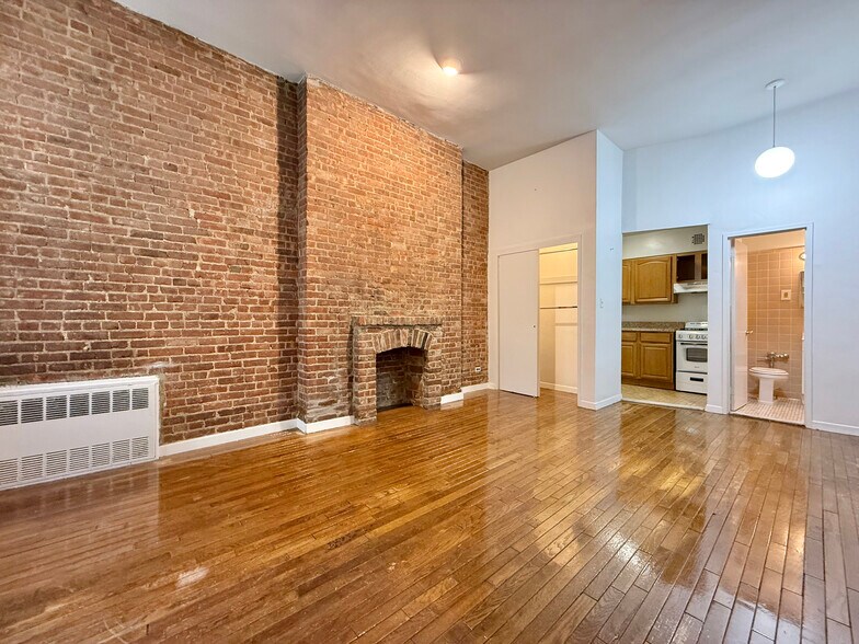 More Photos Of 46 W 87th St, New York Apartments For Sale