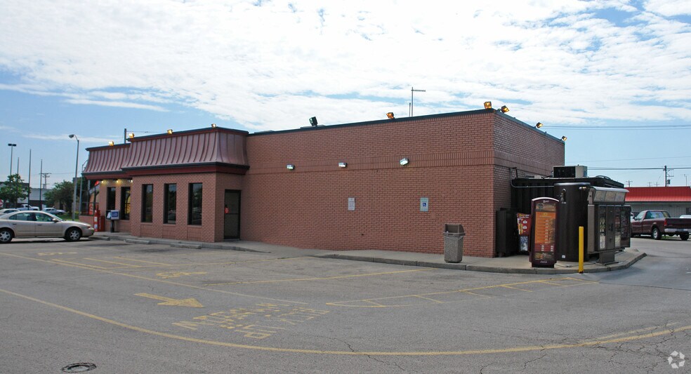 More Photos Of 4910 Washington Ave, Racine Fast Food For Sale